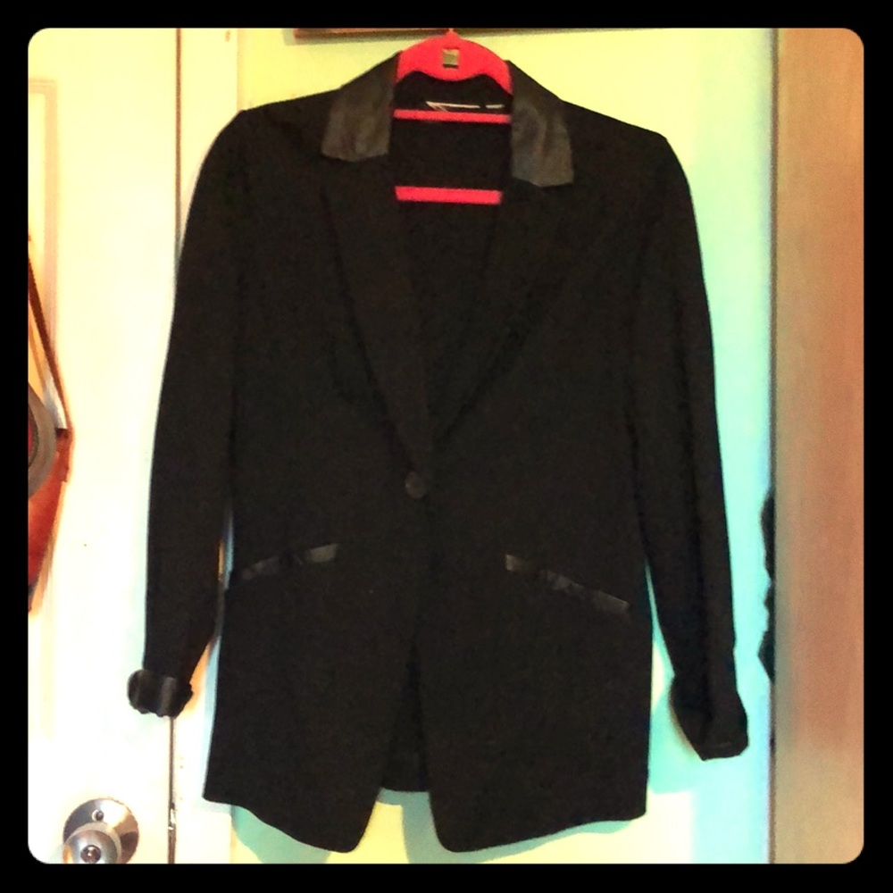 Large black blazer comfortable soft stretchy